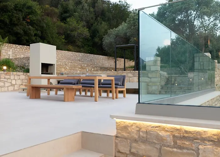 Moly - Luxury Villa With Heated Private Pool
