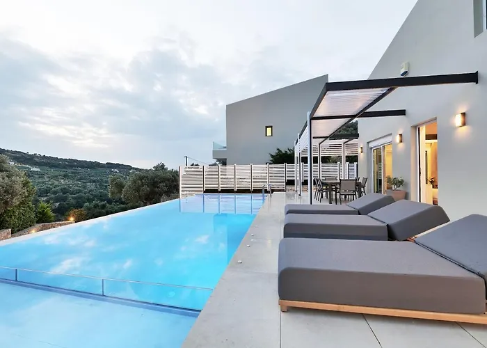 Moly - Luxury Villa With Heated Private Pool