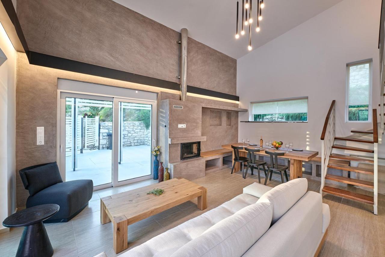 Moly - Luxury With Heated Private Pool Villa Agia Triada