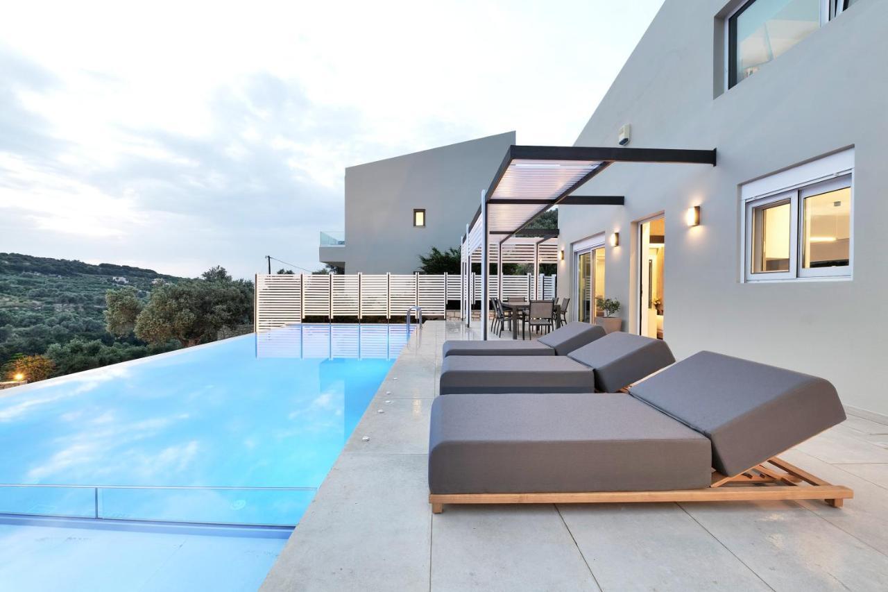 Moly - Luxury With Heated Private Pool